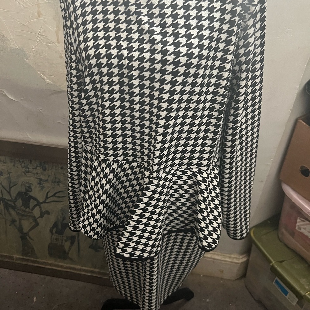 SHEIN Black and White Long Sleeve Dress